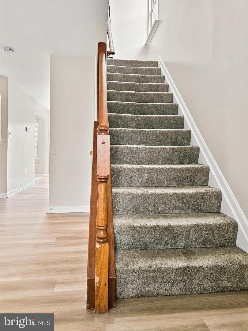 2530 Fernwood Court photo 5