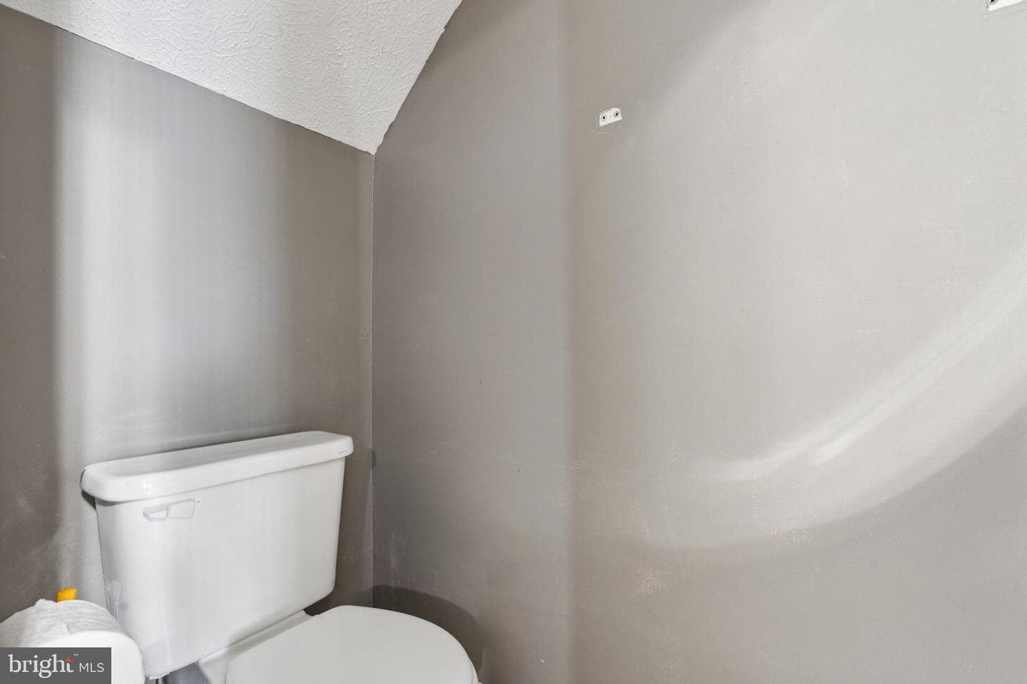 5804 Monmouth Court photo 26