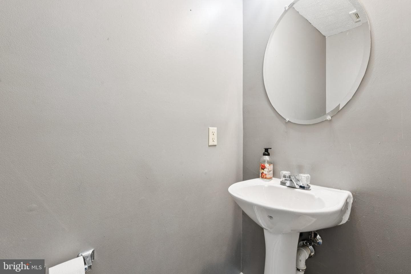 5804 Monmouth Court photo 30