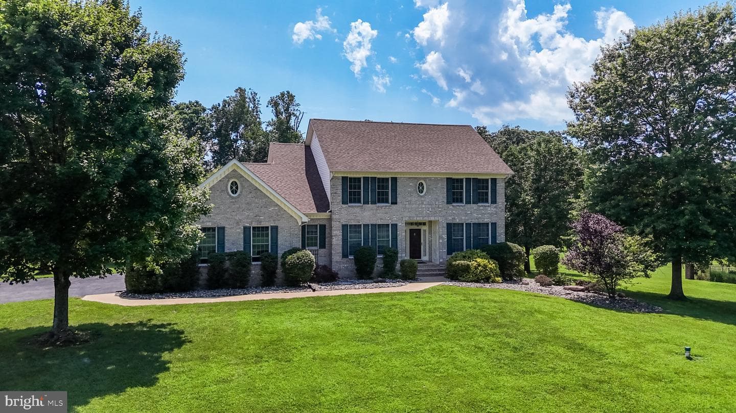 11803 Adrian Lane photo 2