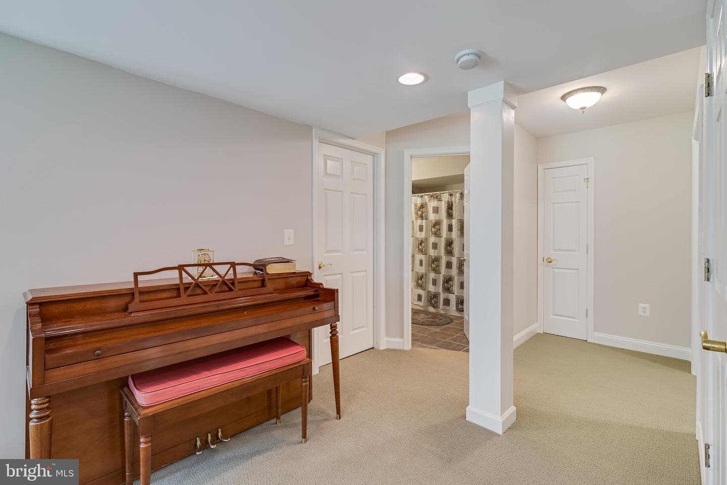 11803 Adrian Lane photo 53