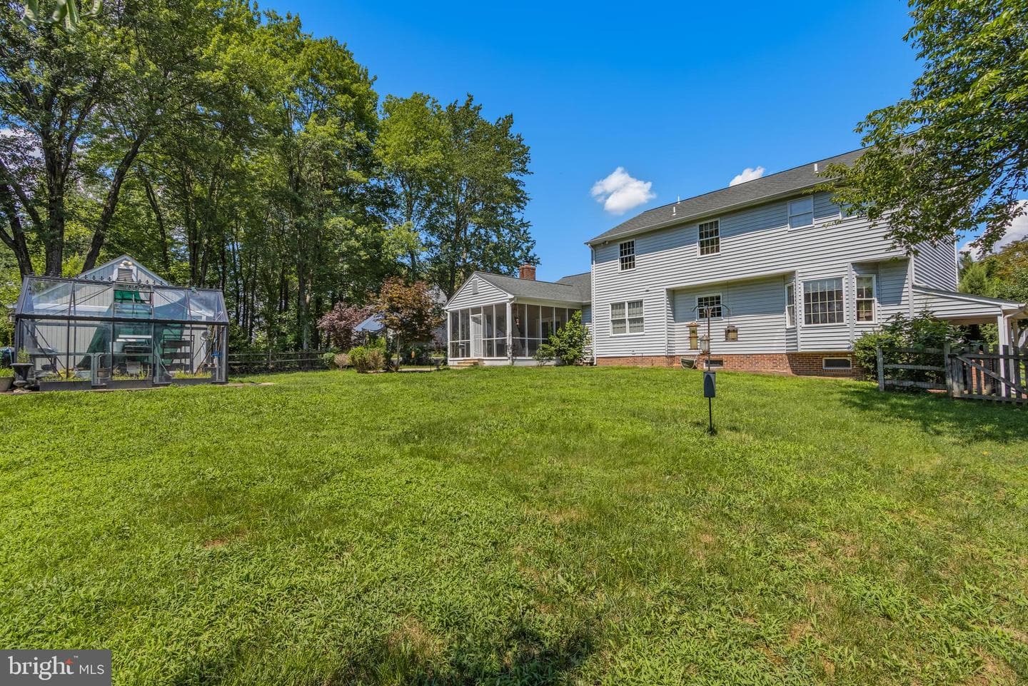 1305 Greenmont Drive photo 2