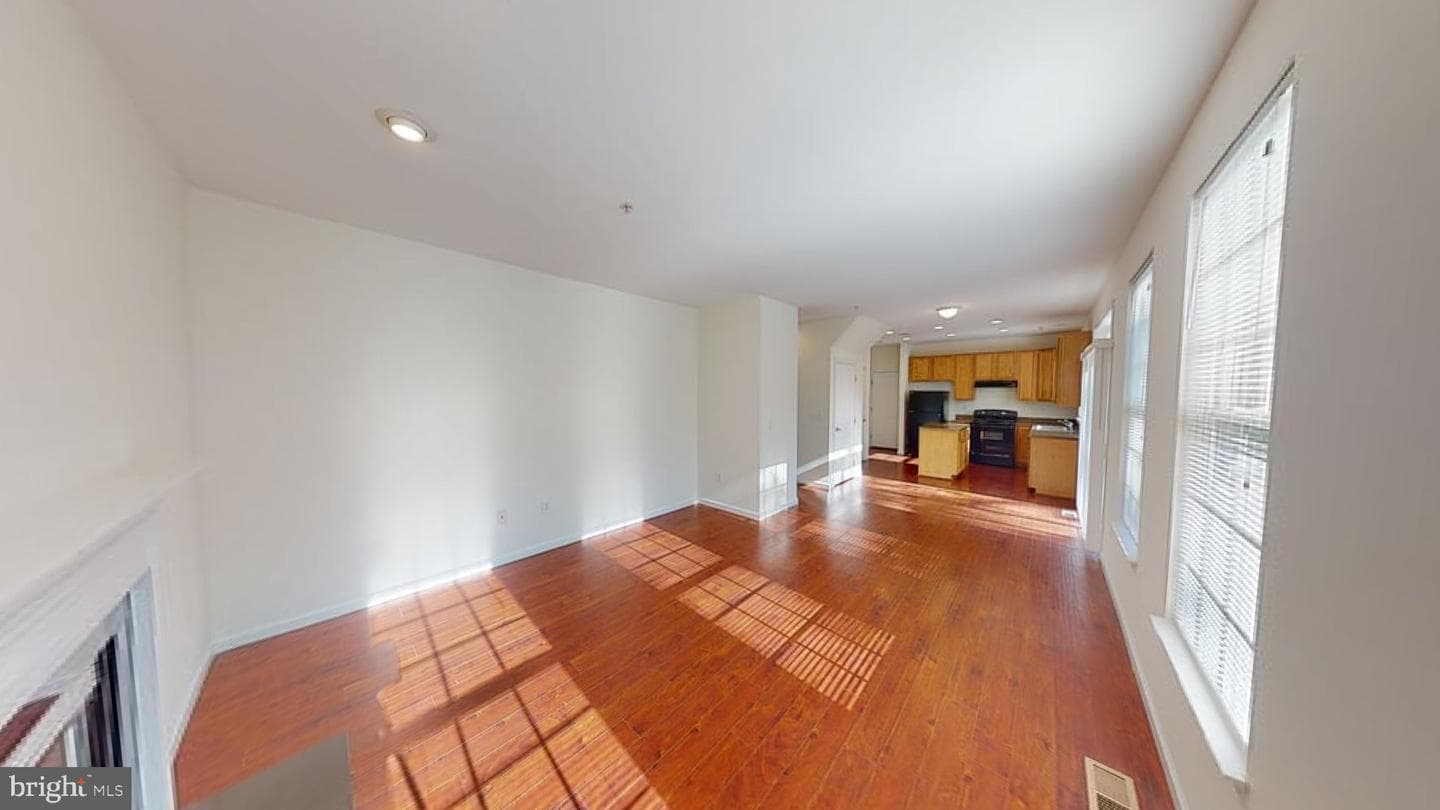 10750 Sourwood Avenue photo 29