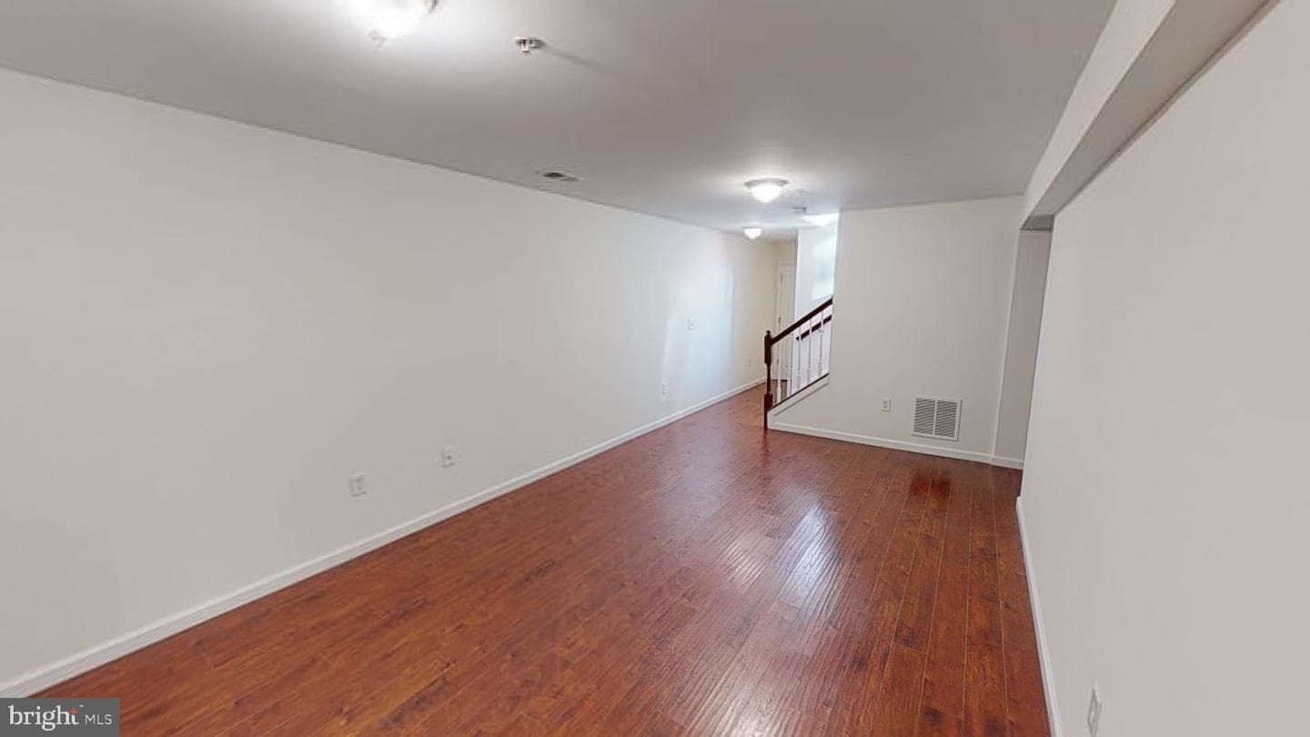 10750 Sourwood Avenue photo 54