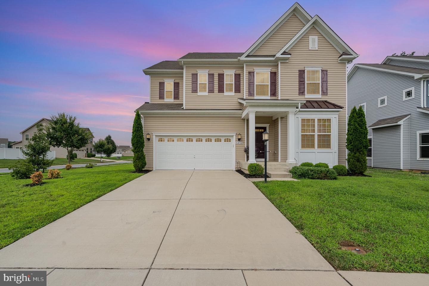 5452 Dundee Lane photo 1