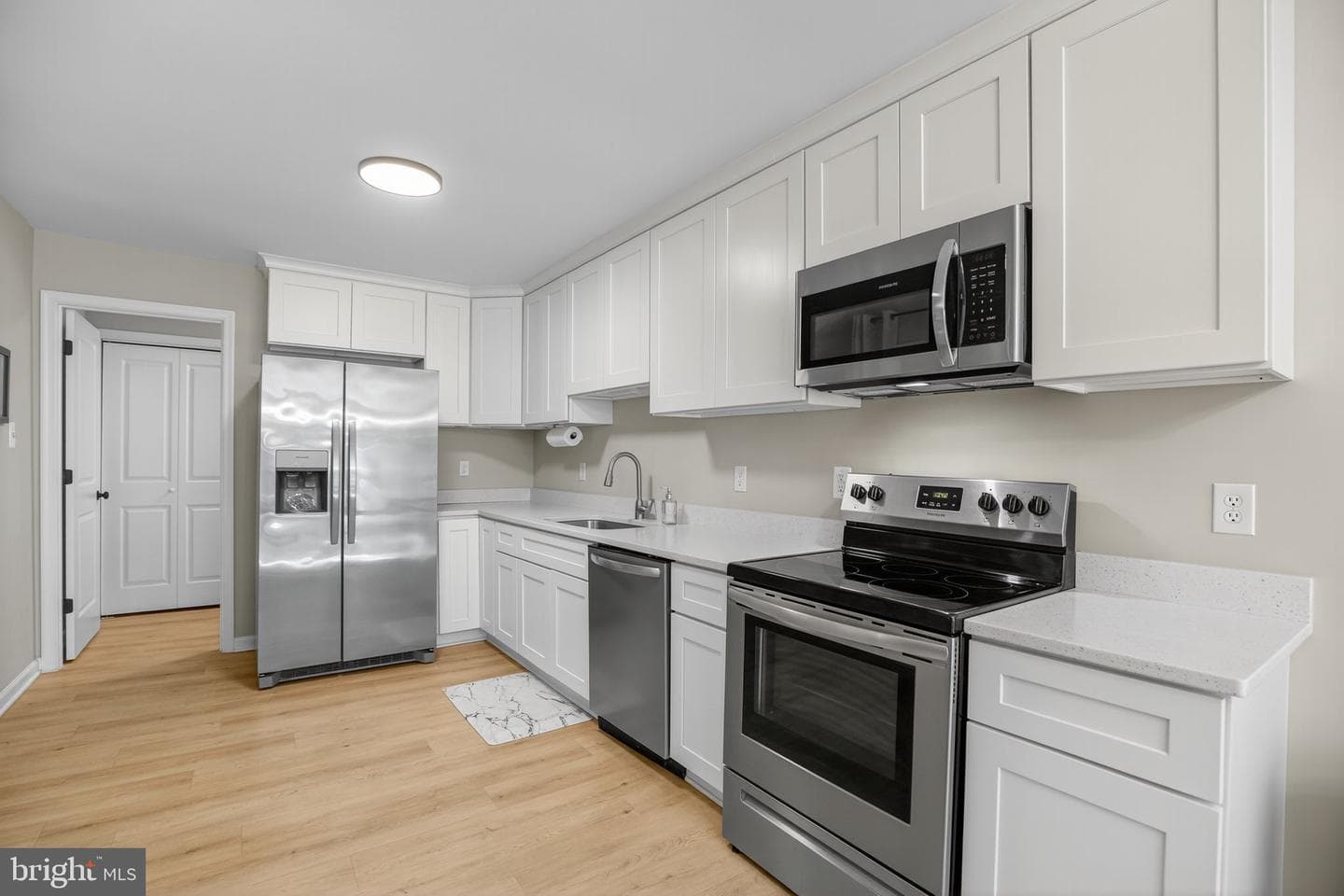 10335 Lorraine Road photo 13