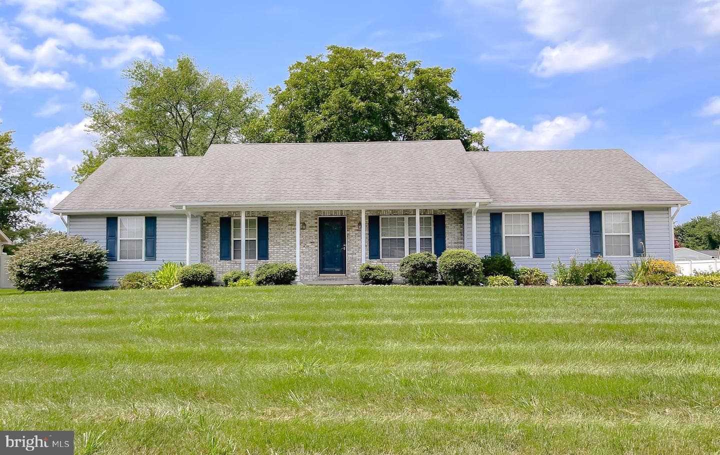 2111 Country Pines Court photo 2