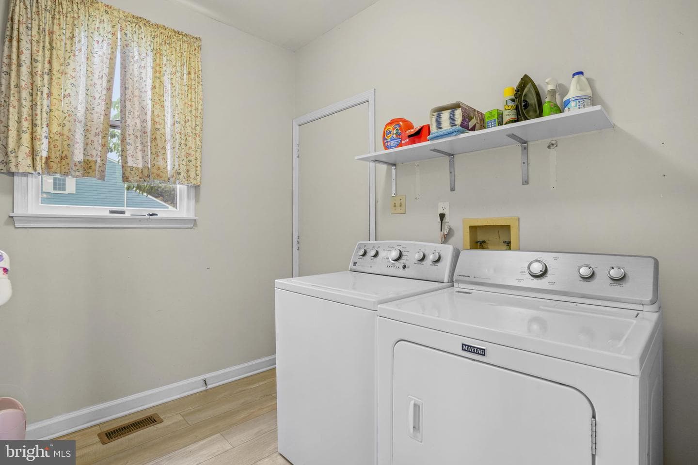 300 Hickory Circle photo 14