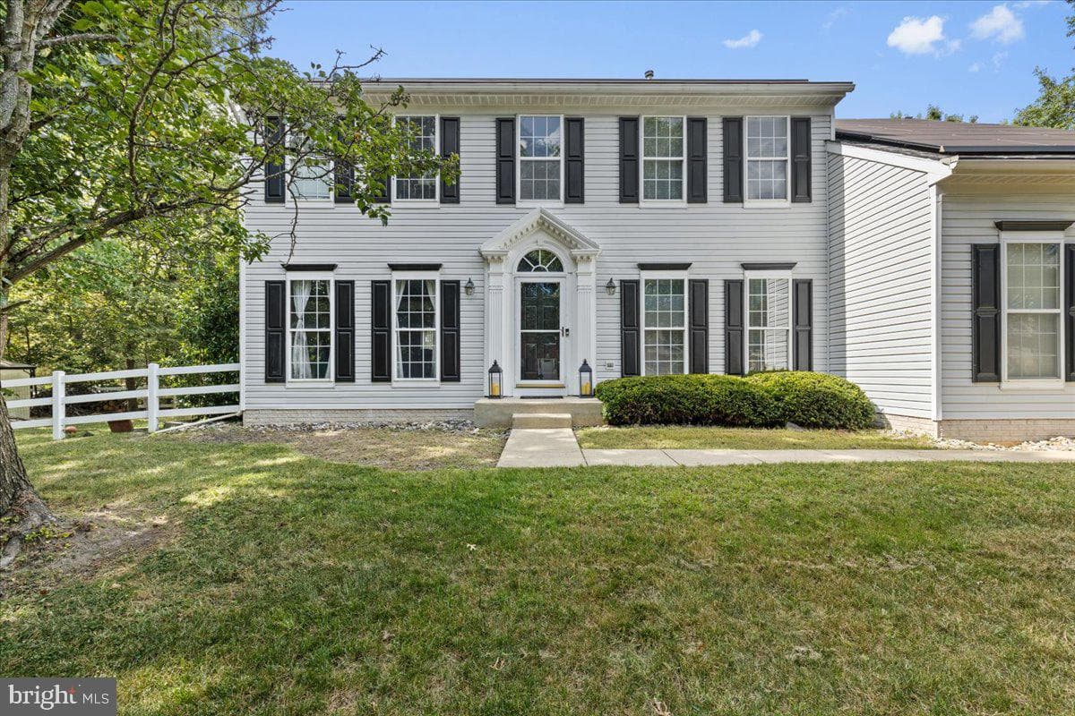 11613 Bardmoor Court photo 3