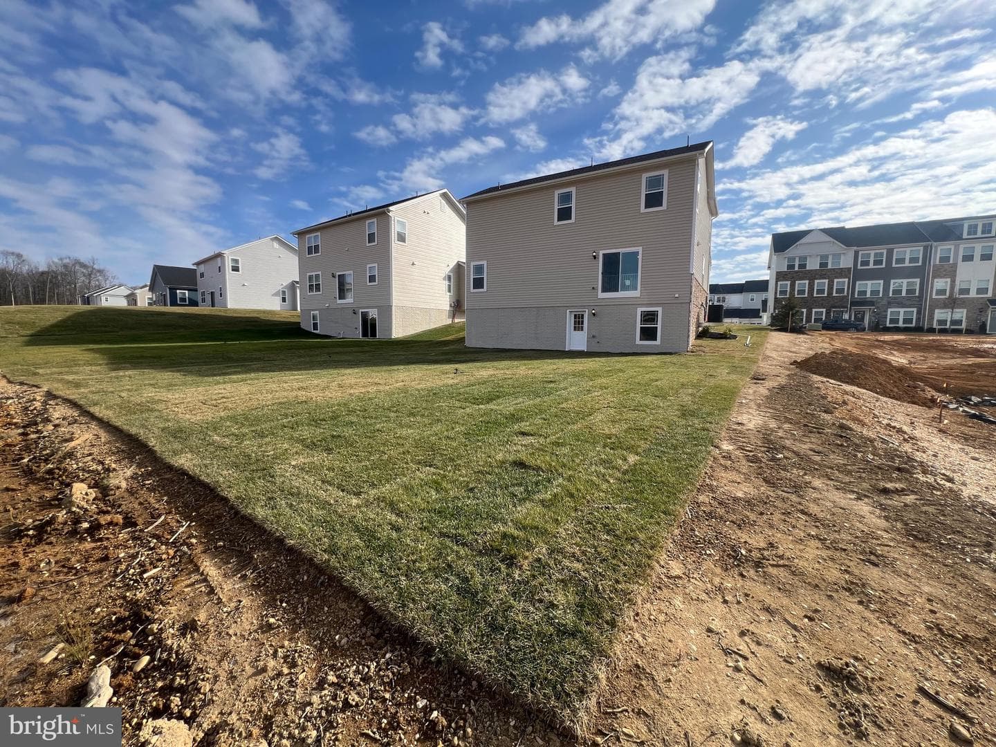 10627 Roundstone Ln photo 18