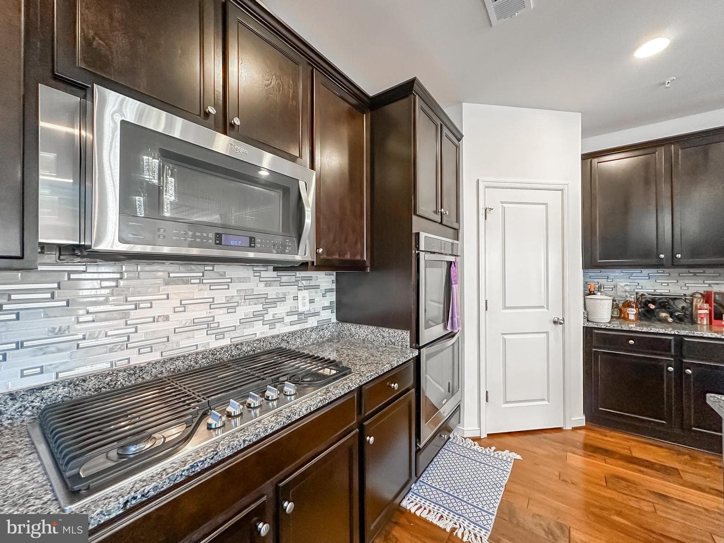 9863 Mannheim Ln photo 15