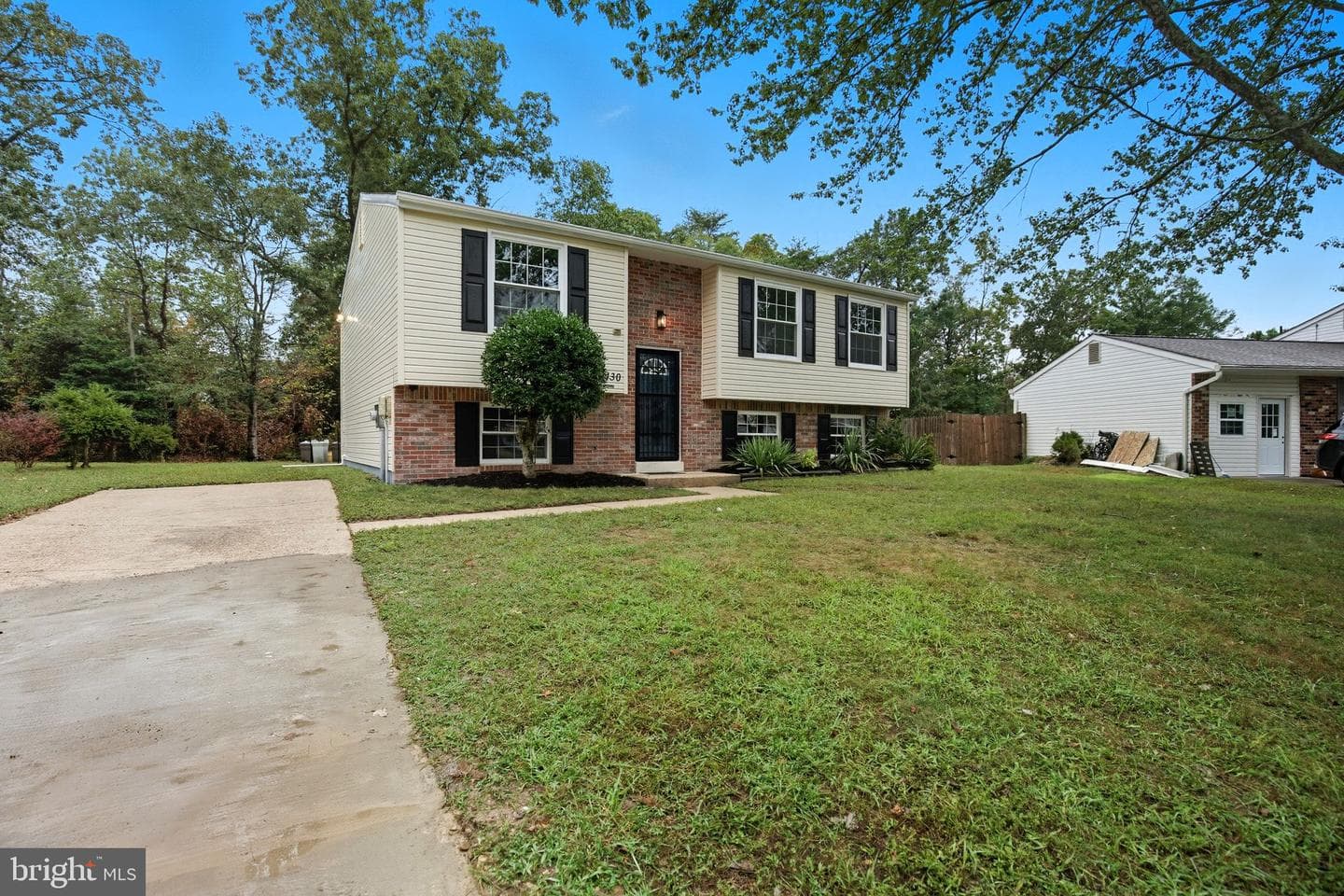4430 Quillen Circle photo 2