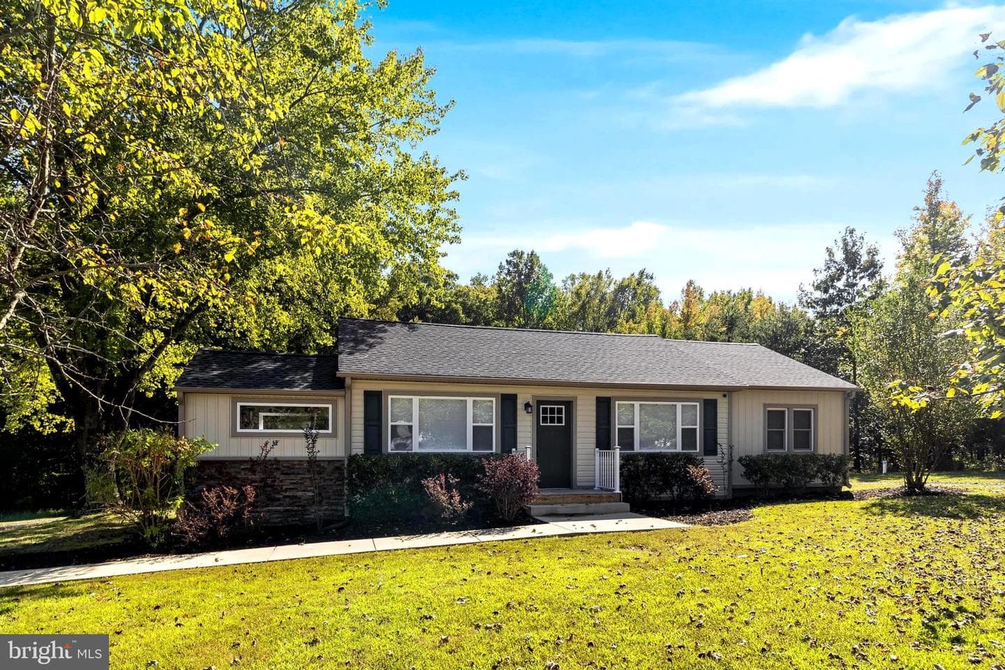7655 Hawthorne Road photo 3