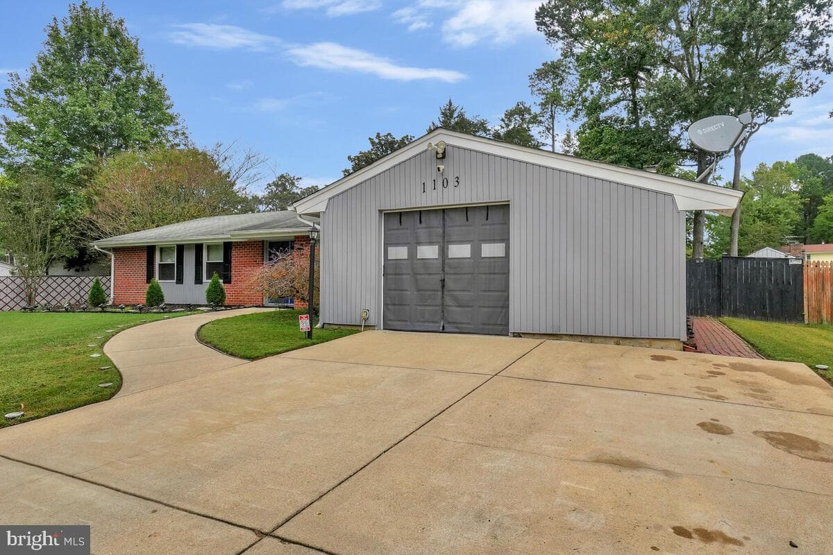 1103 Falmouth Road photo 2