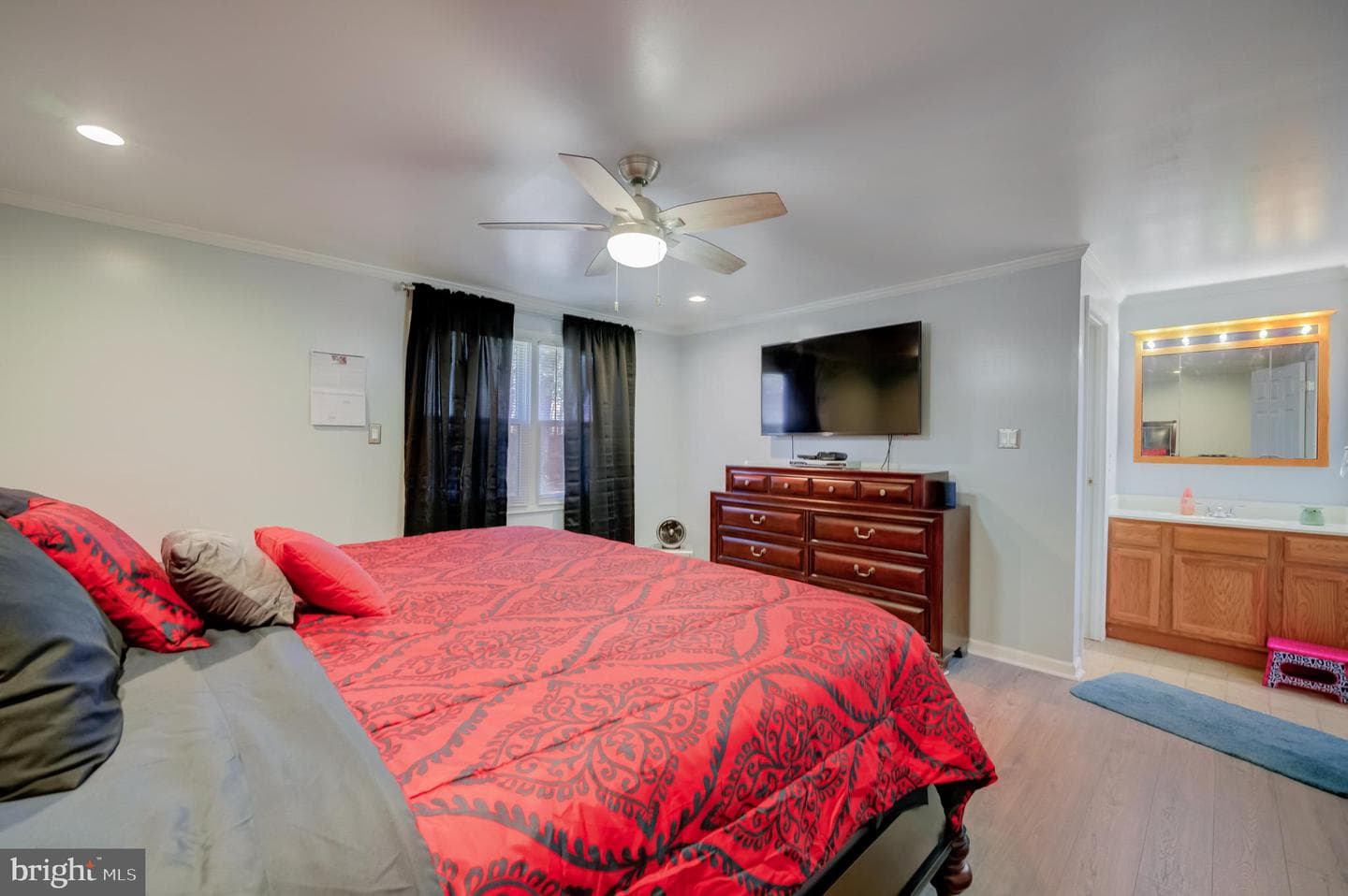 1103 Falmouth Road photo 32