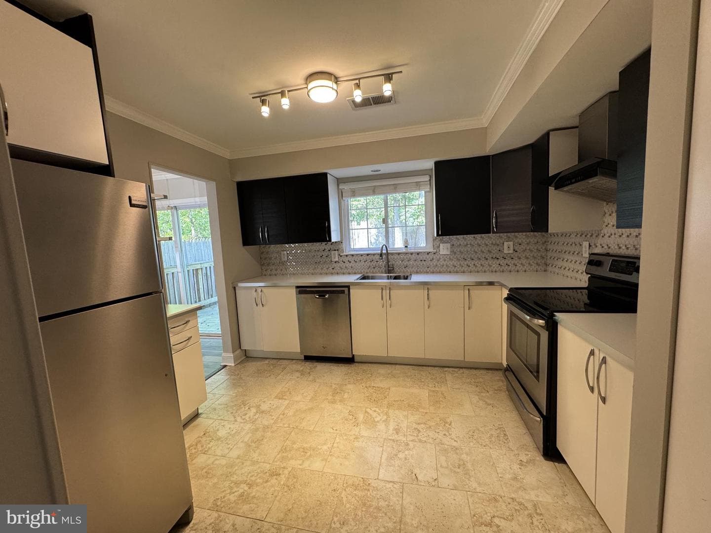 2509 Robinson Place photo 11