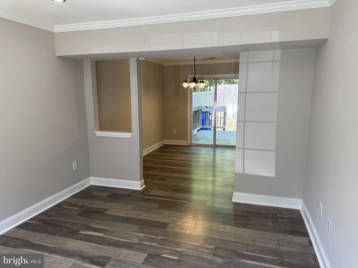 2509 Robinson Place photo 5
