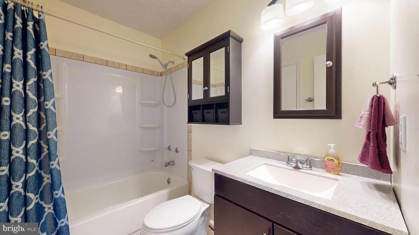 21 Meadowside Court photo 21