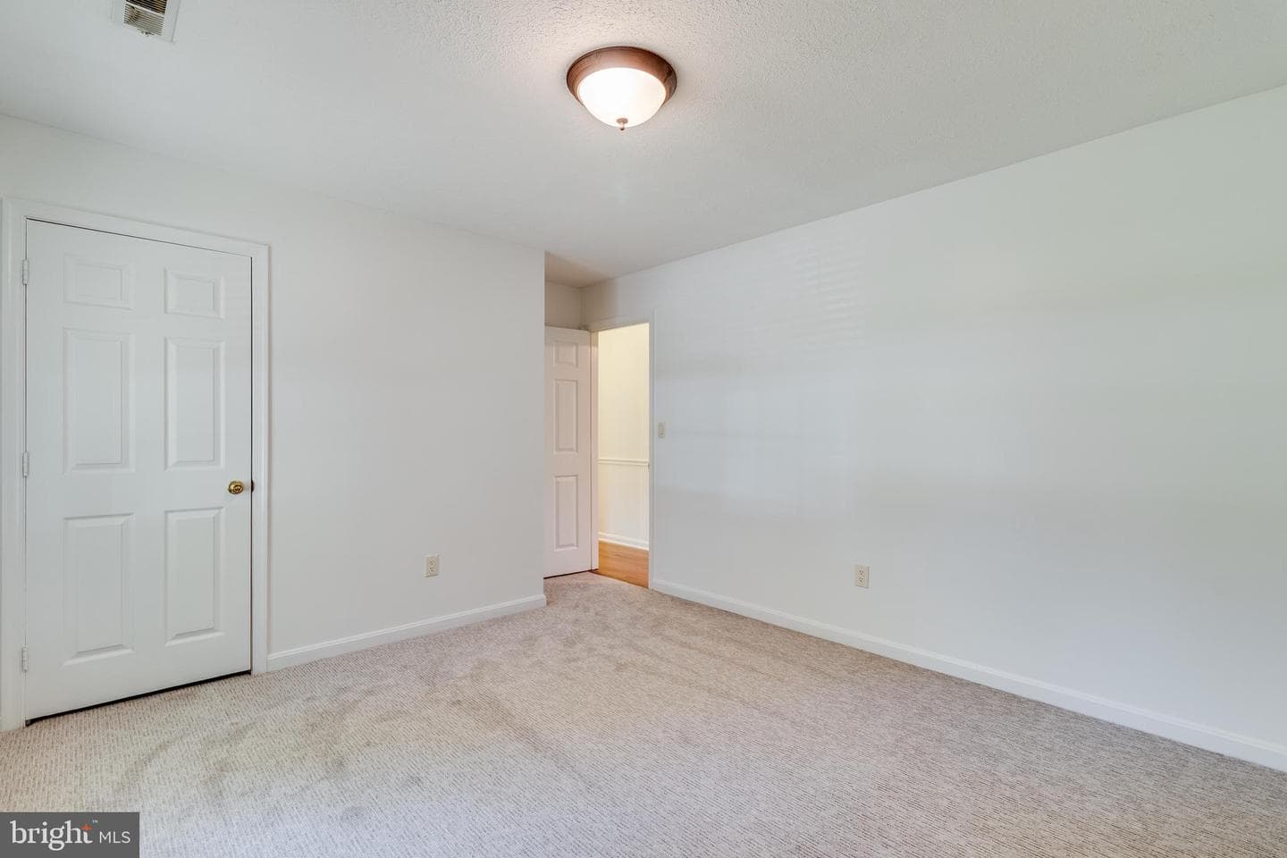 7575 Dolly Drive photo 14