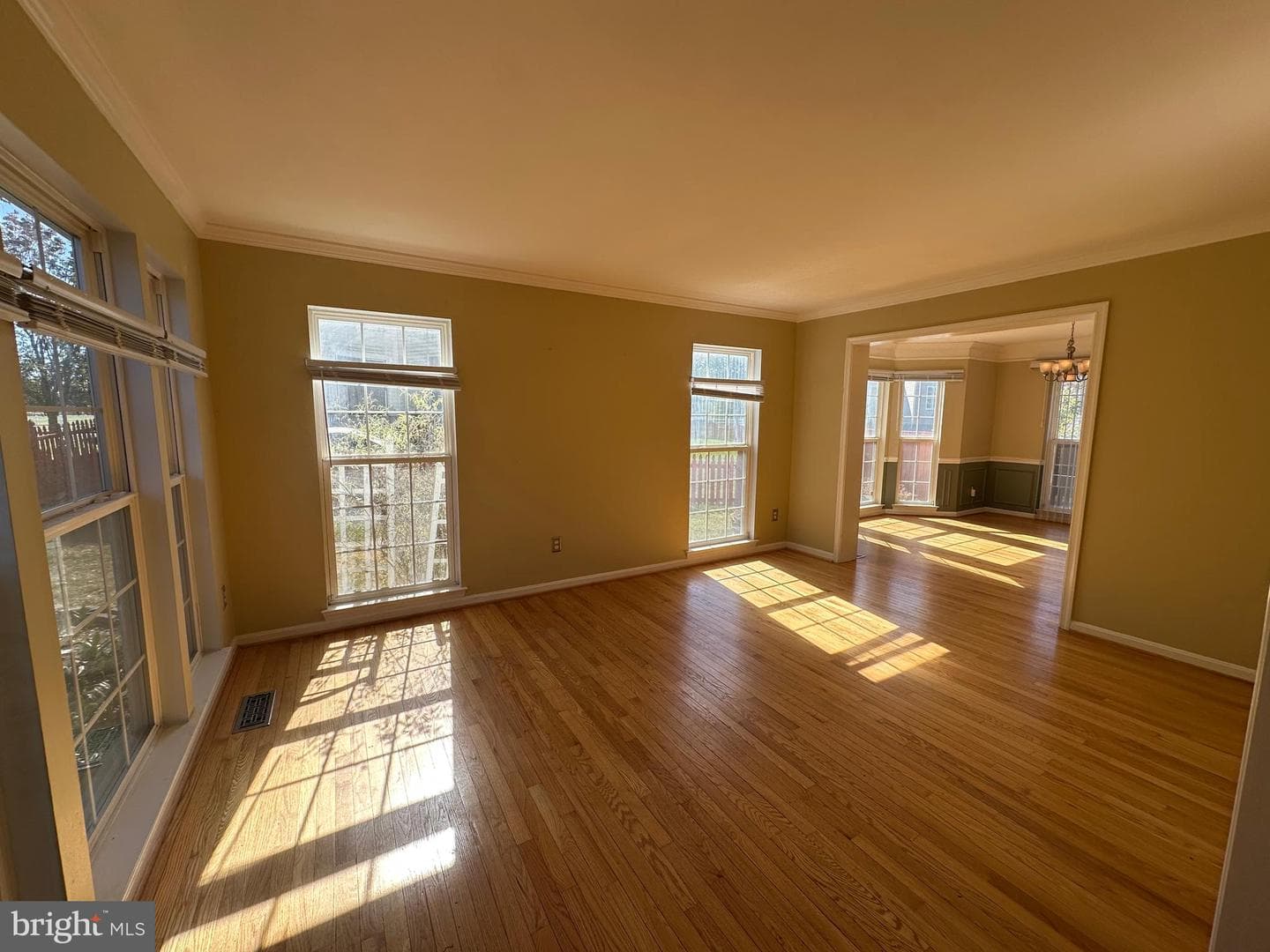 4555 Fortress Court, White Plains