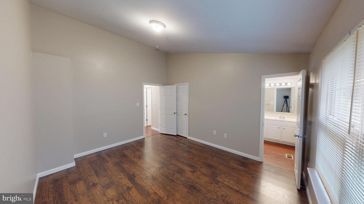 10611 Riva Place photo 39