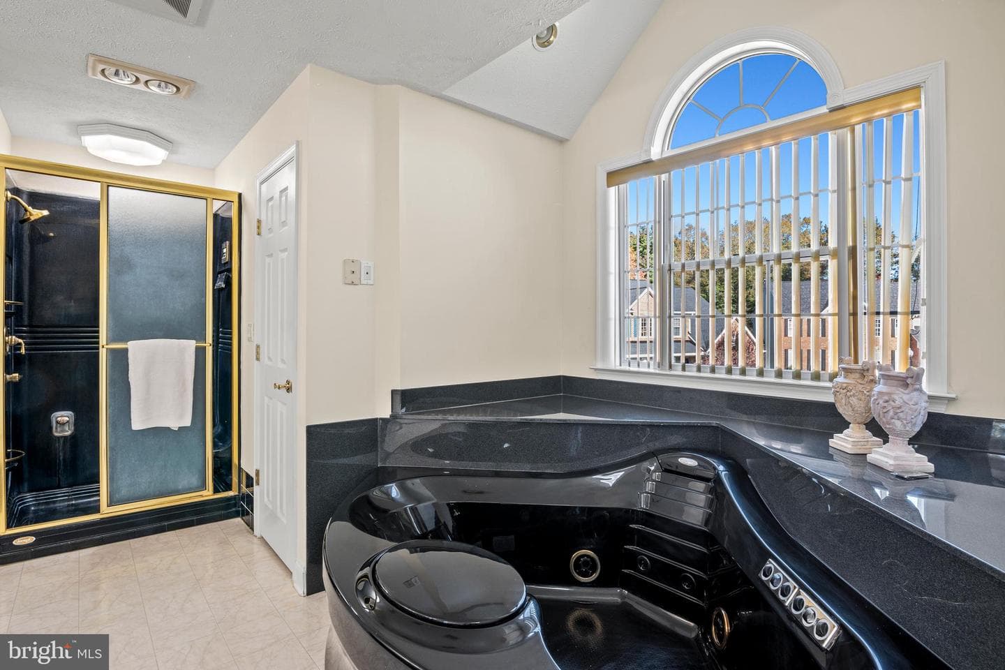 8201 Bishopsgate Lane photo 20