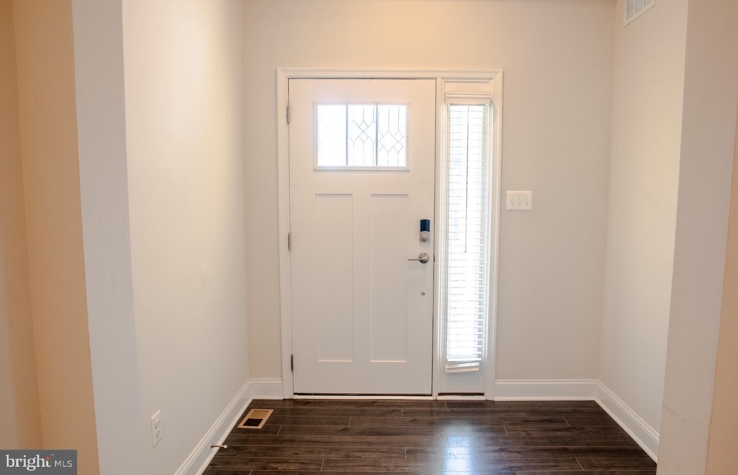 4550 Shakespeare Circle photo 7