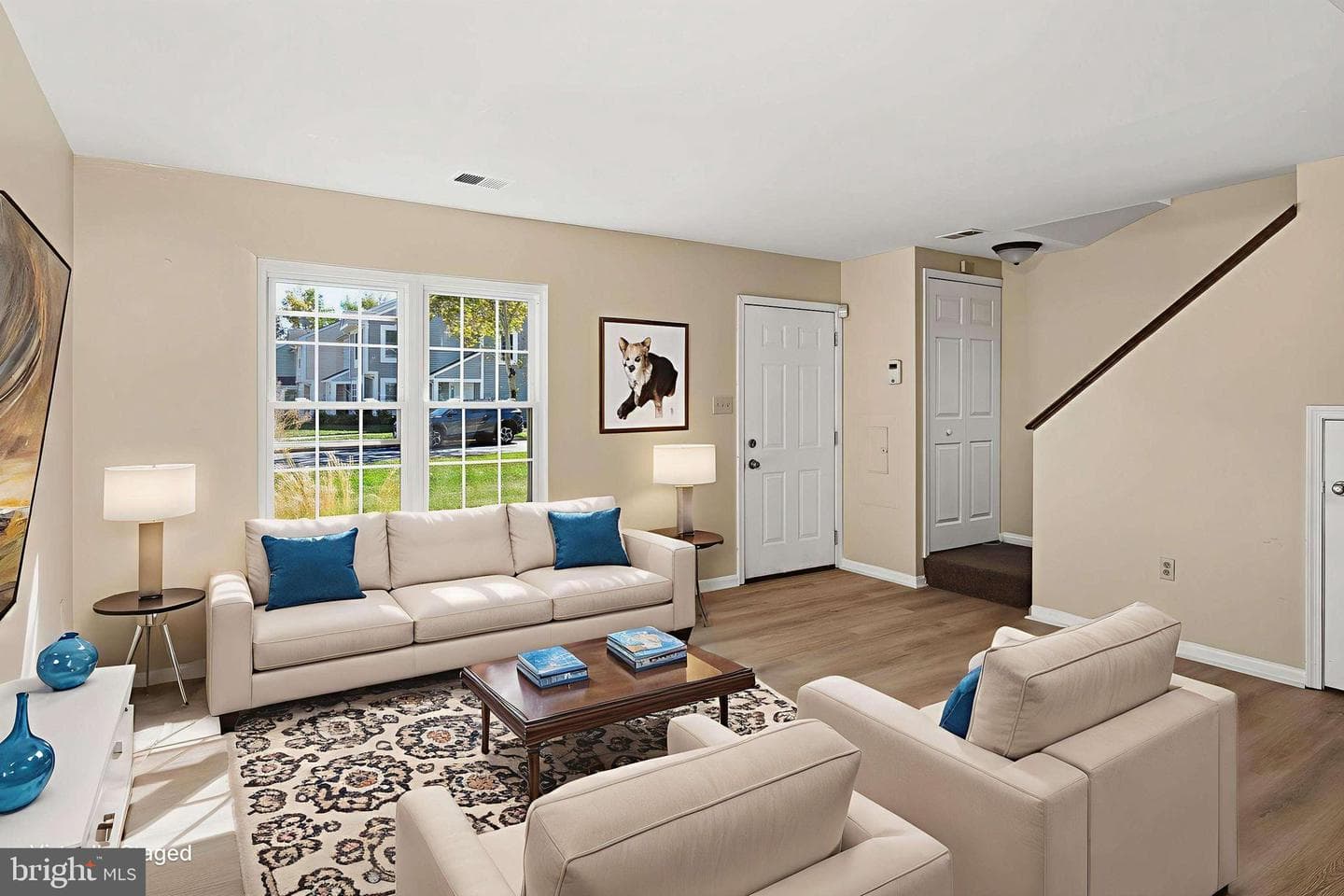 4065 Bluebird Drive photo 2