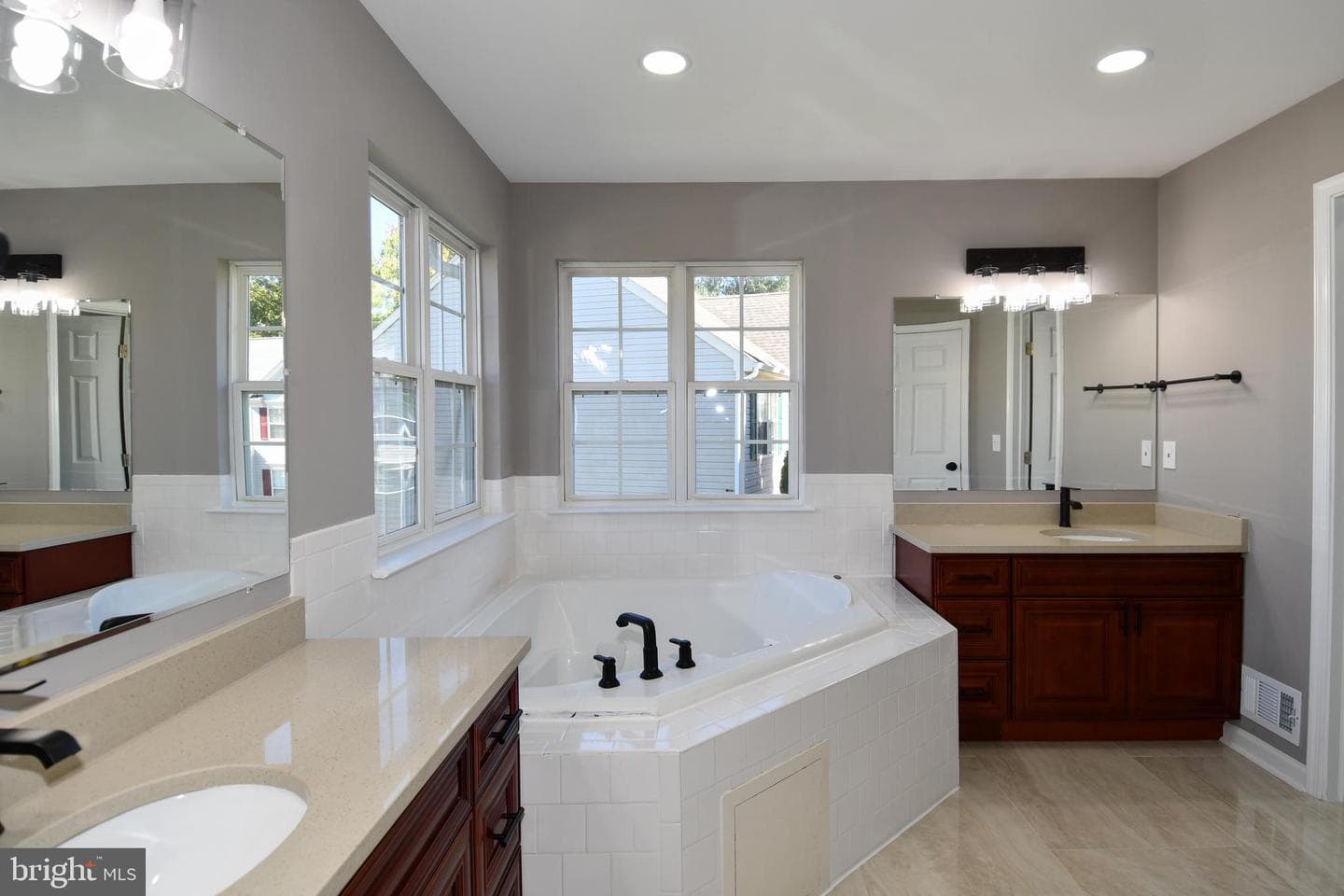 11824 Murre Court photo 27