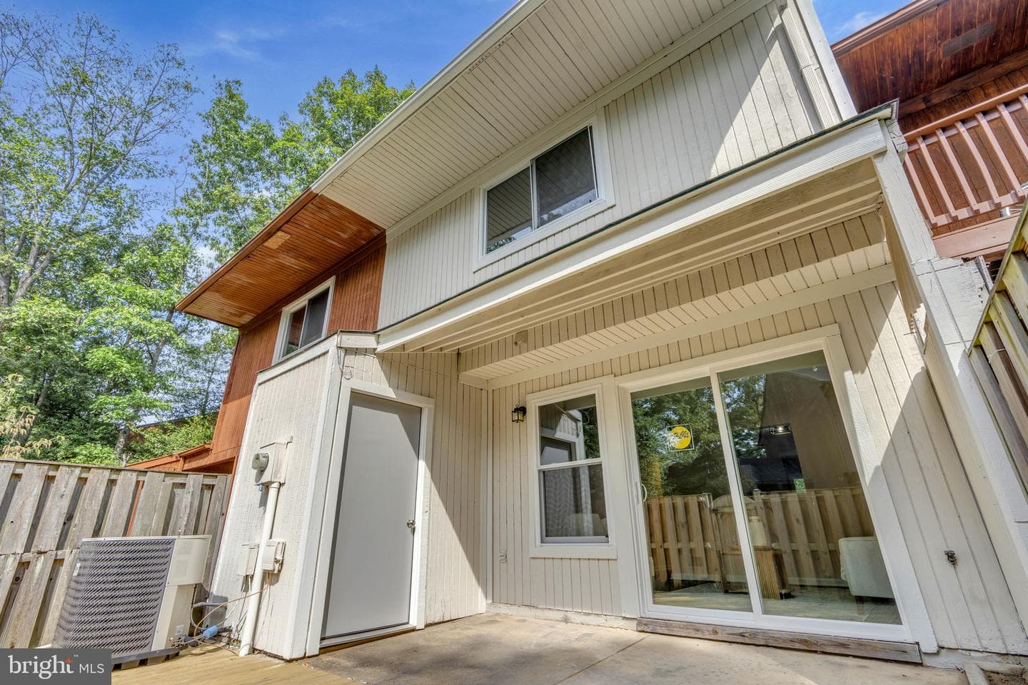 13 King James Place photo 25