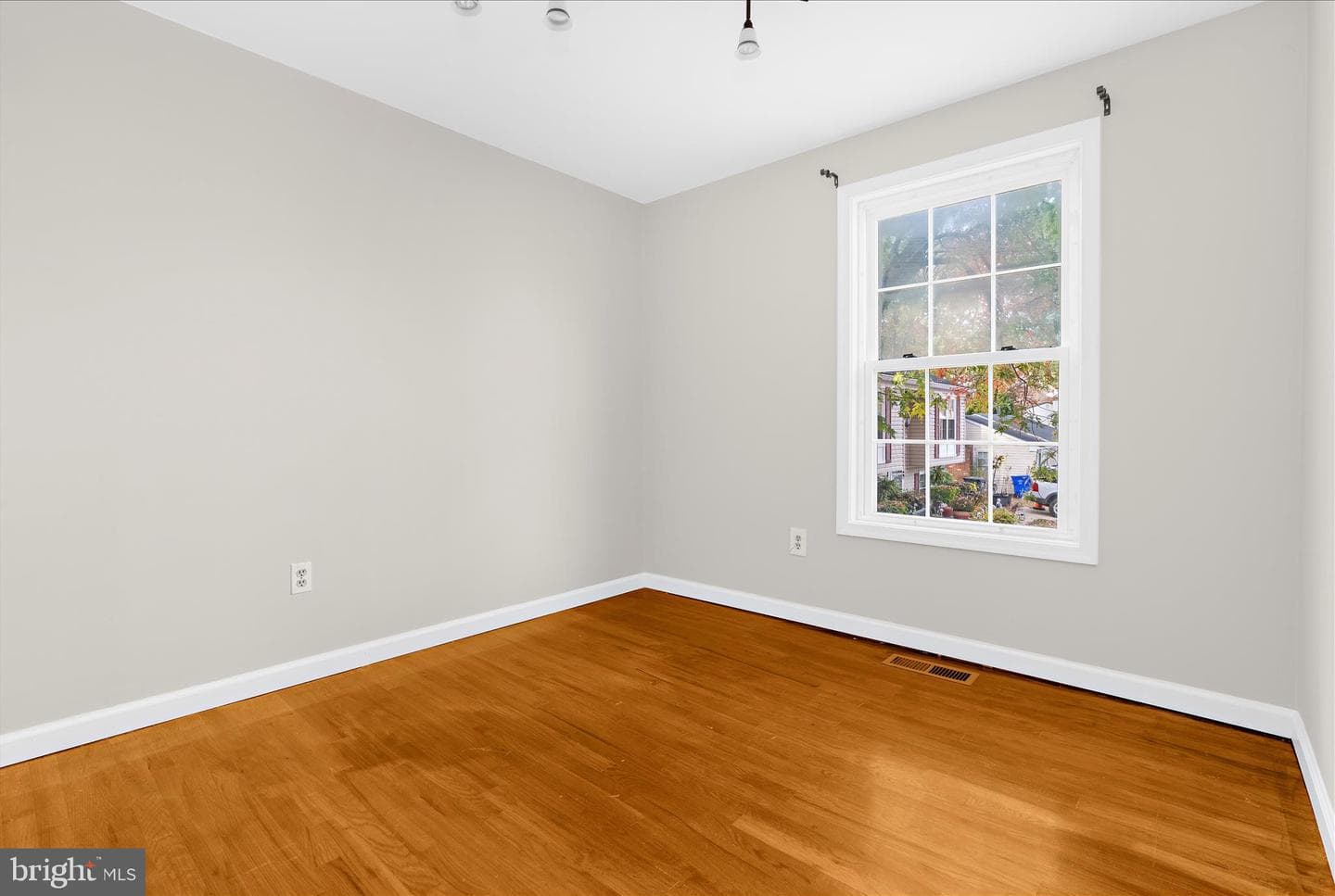 3902 Newman Court photo 12
