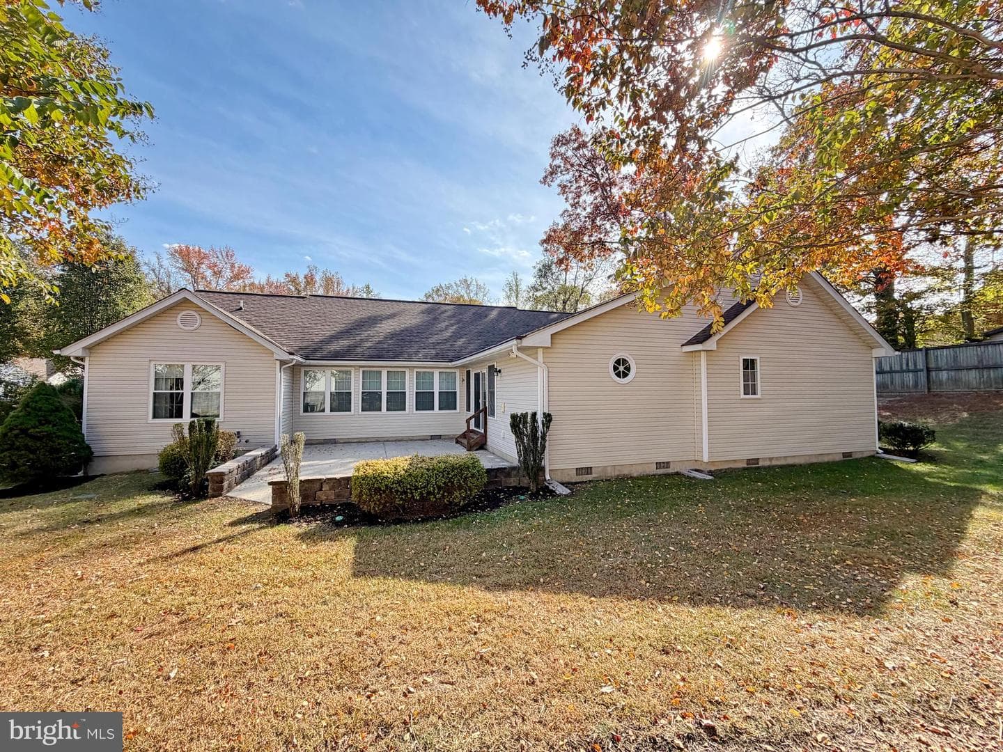 98 Oriole Lane photo 2