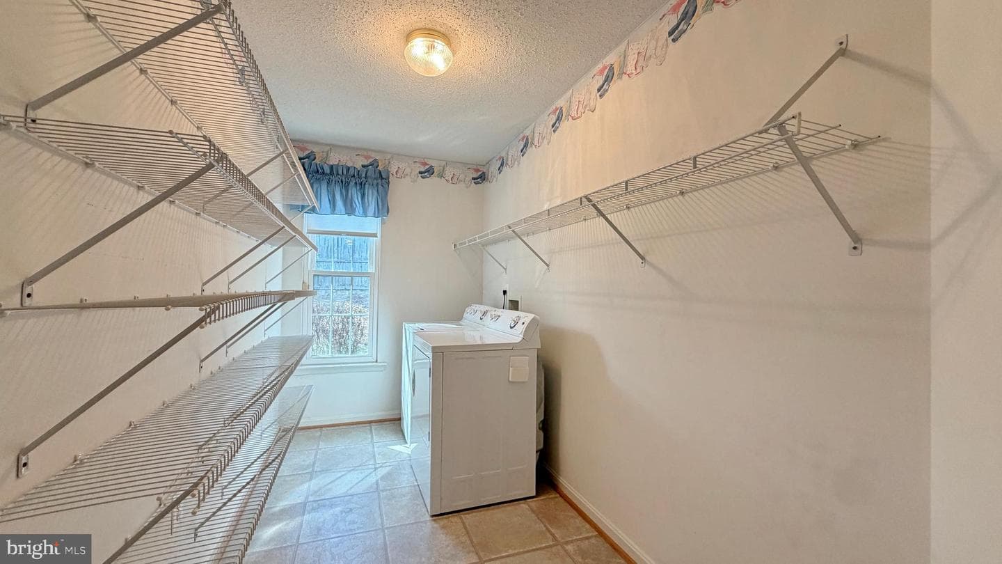 98 Oriole Lane photo 20