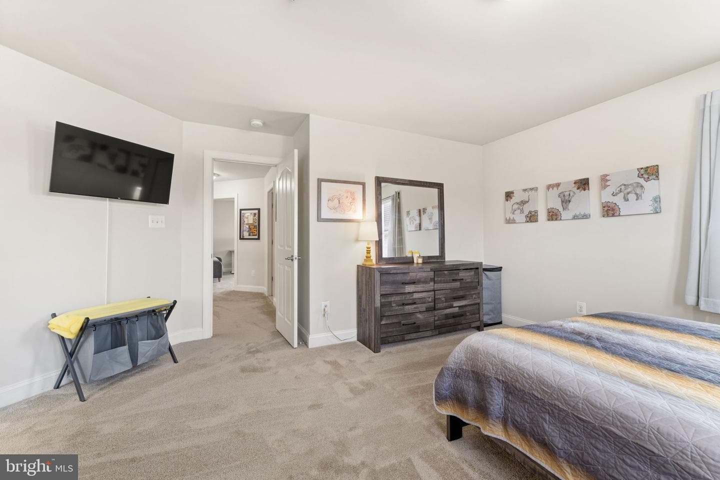 4505 Coachmans Path Court photo 35
