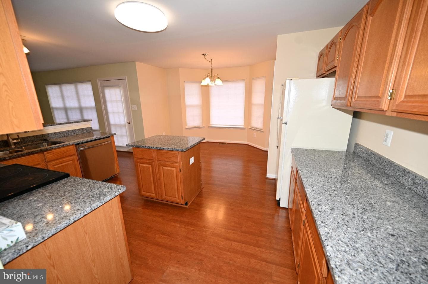 2800 Harrison Court photo 23