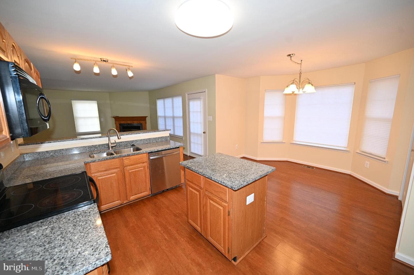 2800 Harrison Court photo 25