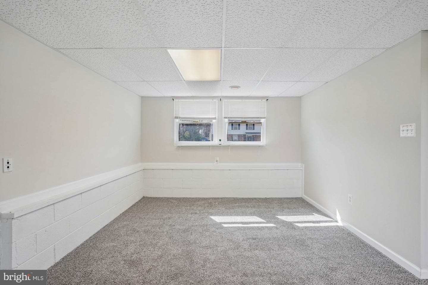 120 Garner Avenue photo 36