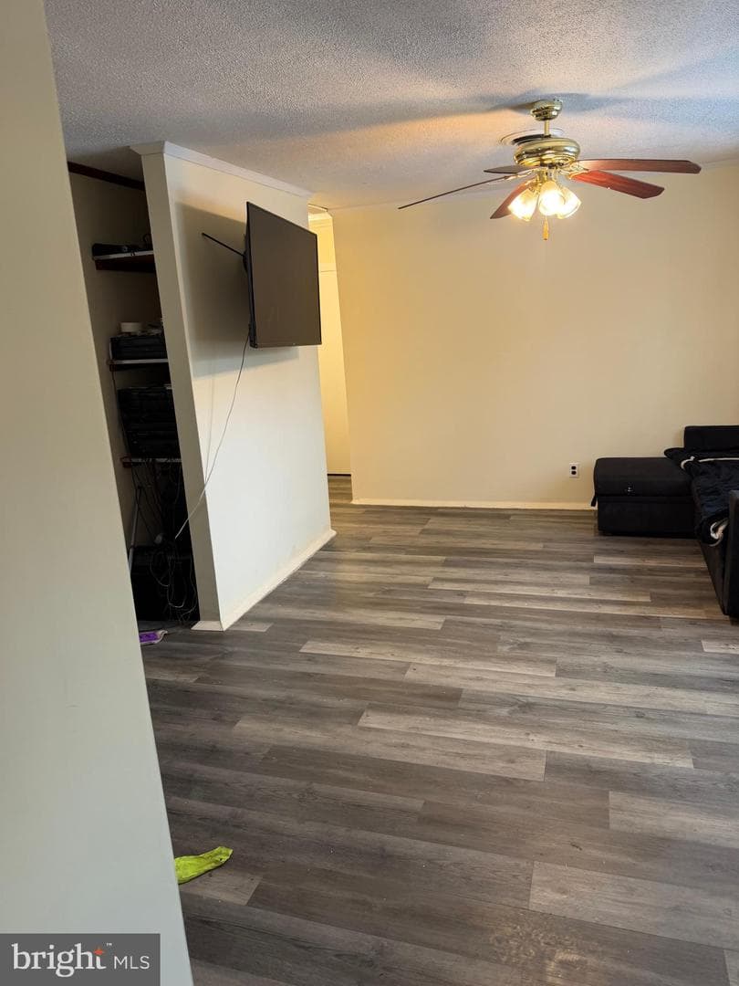 2555 Marshall Hall Road photo 10