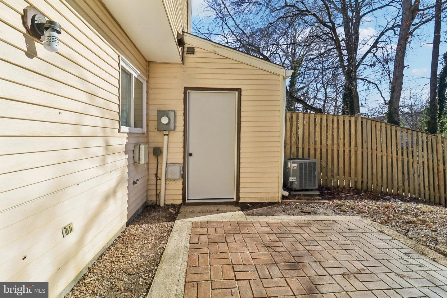 2575 Robinson Place photo 23