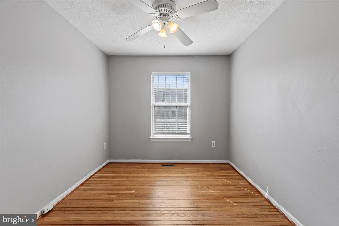 5709 Crecy Court photo 25