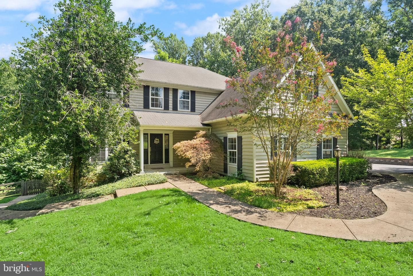 6734 Newcastle Court photo 3