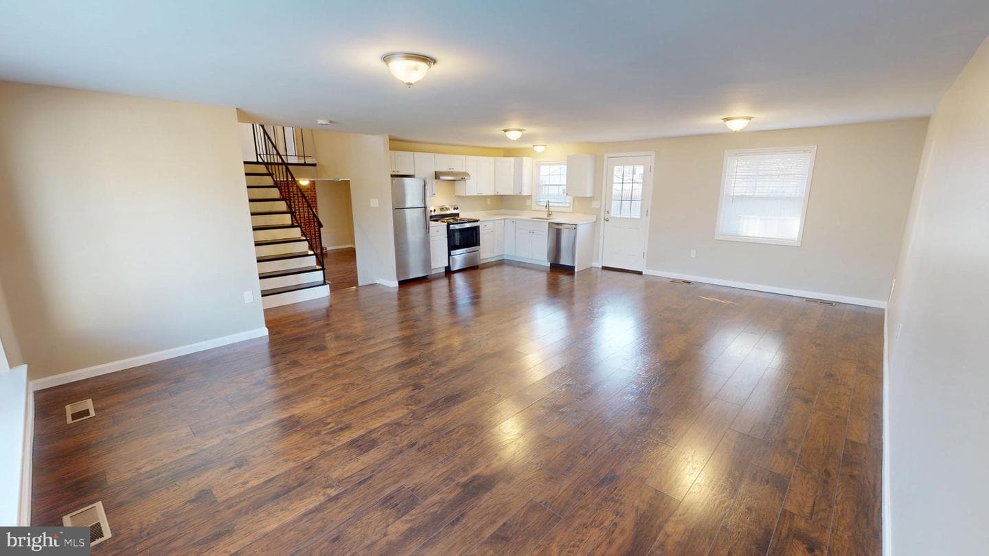 5014 Nicholas Road photo 18