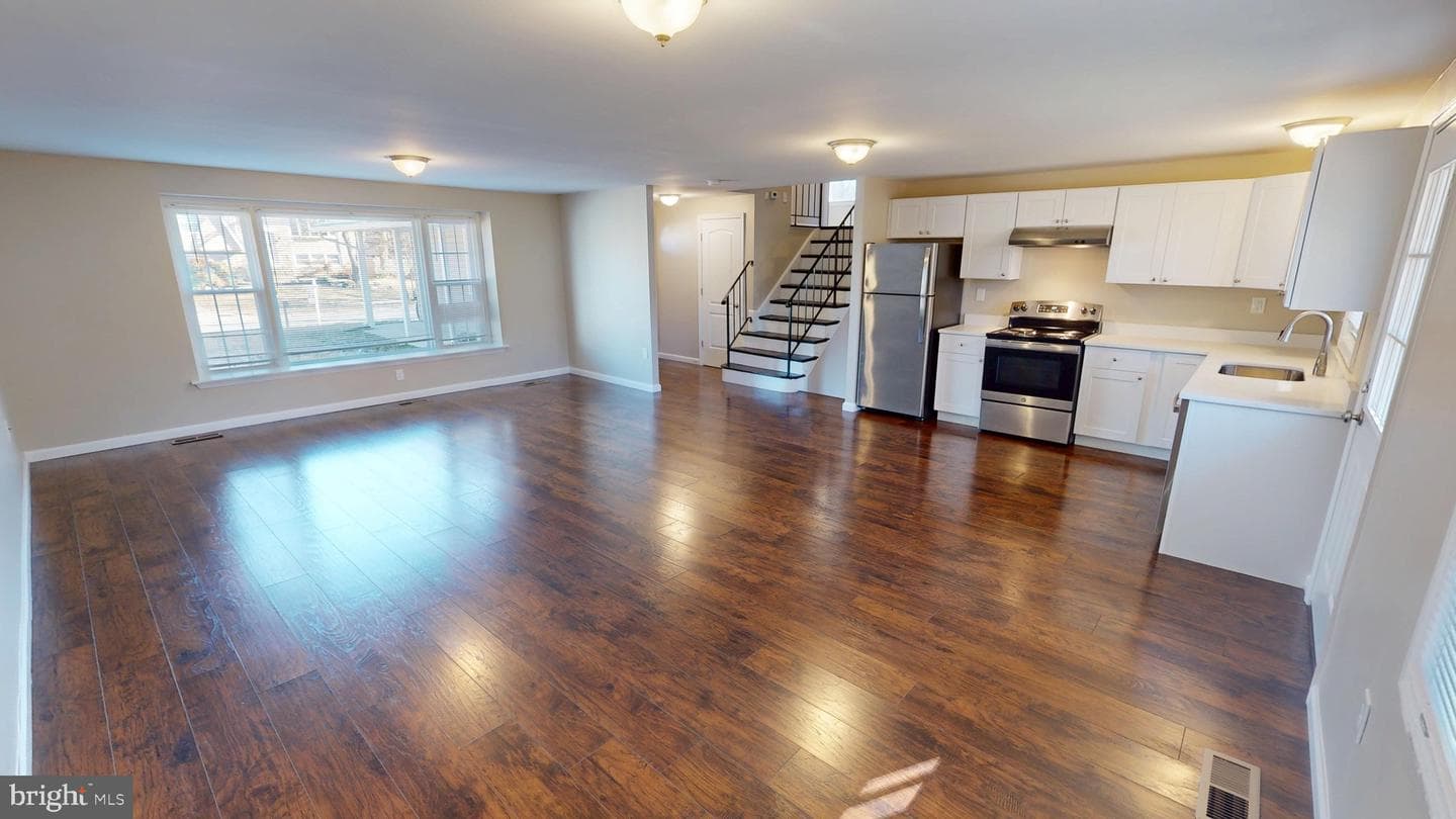 5014 Nicholas Road photo 22