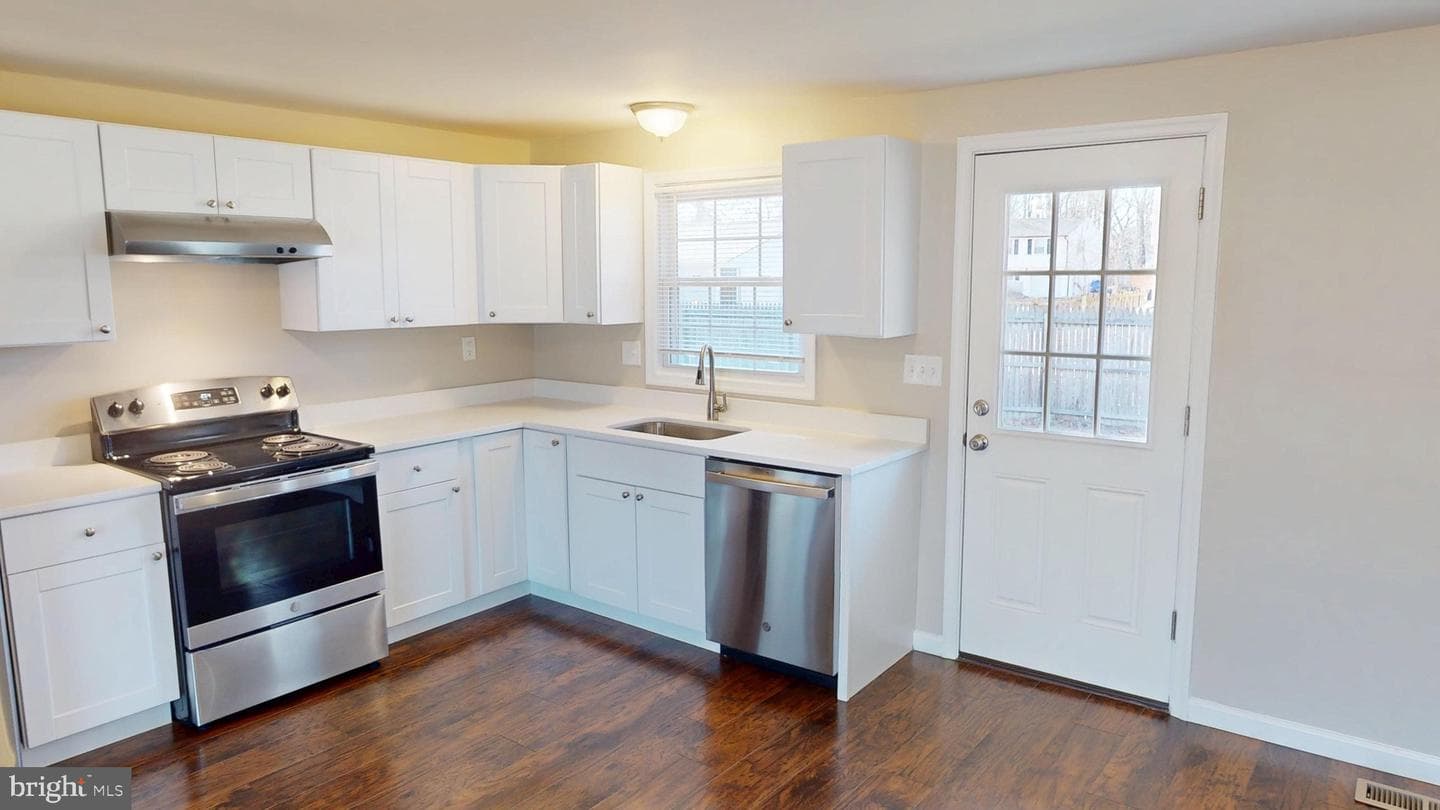 5014 Nicholas Road photo 27