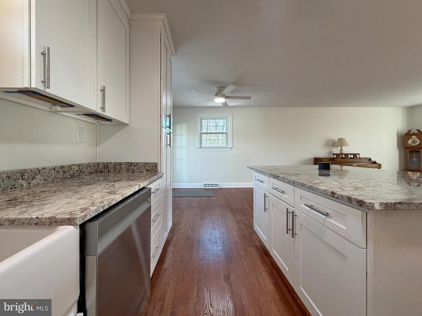 9350 Mathir Drive photo 4