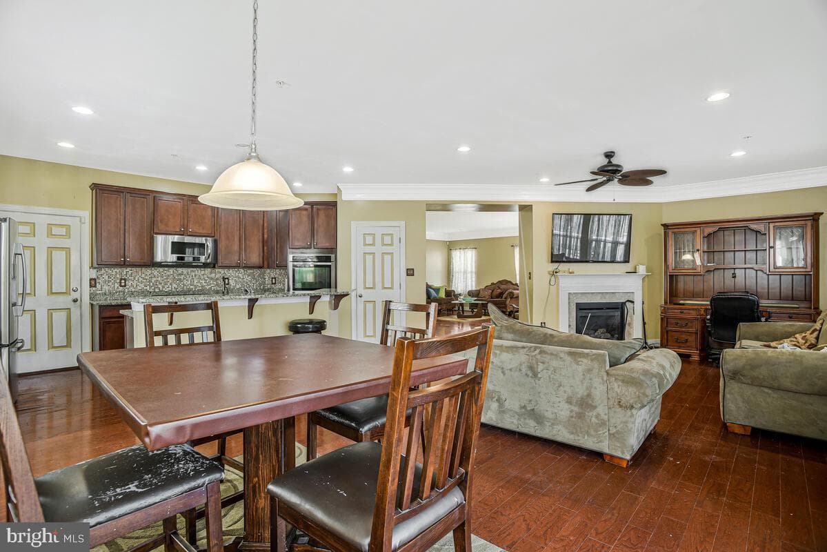 9792 Elmshorn Court photo 33