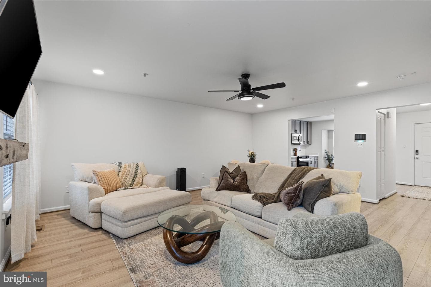 5855 Wolsey Court photo 13