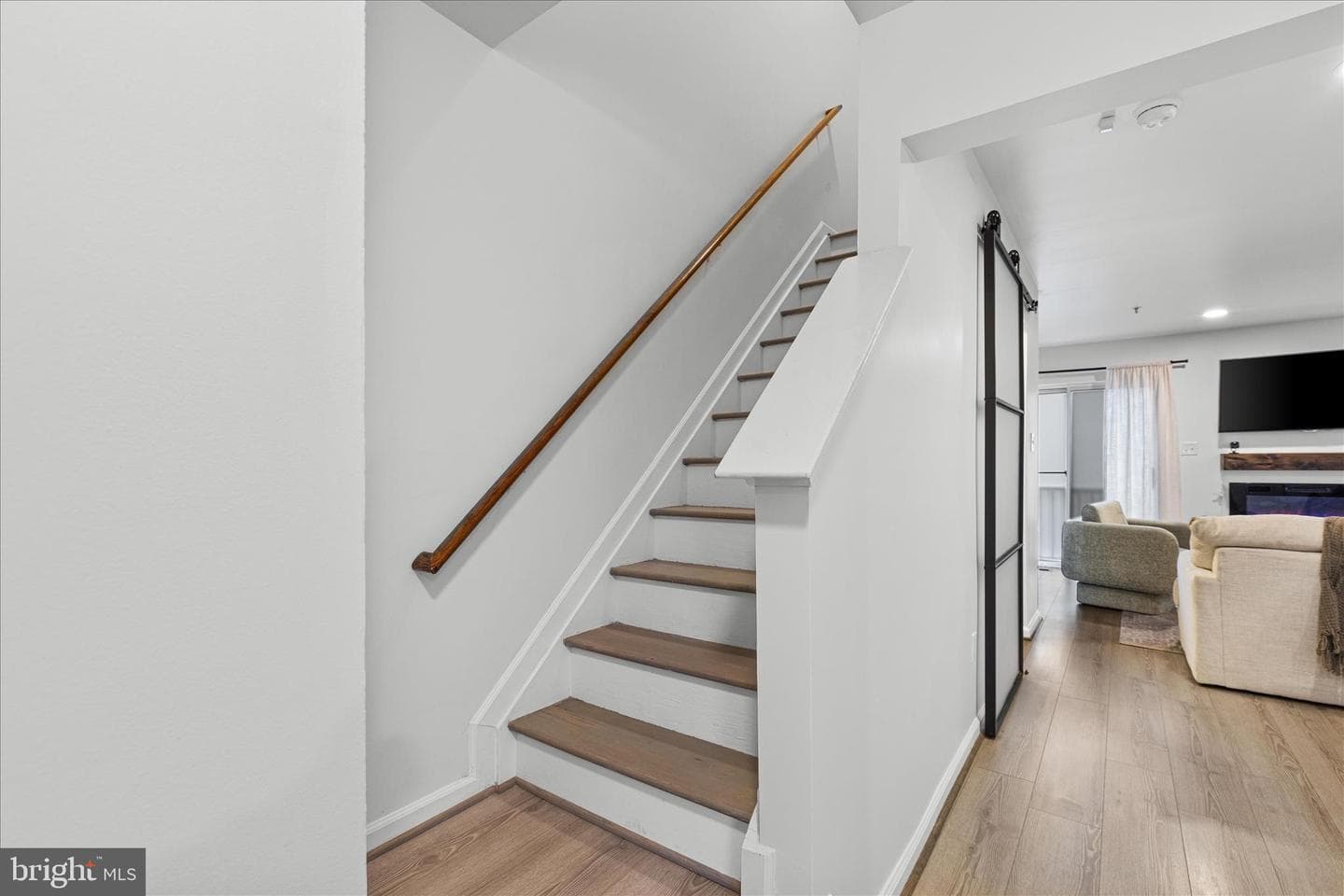 5855 Wolsey Court photo 14
