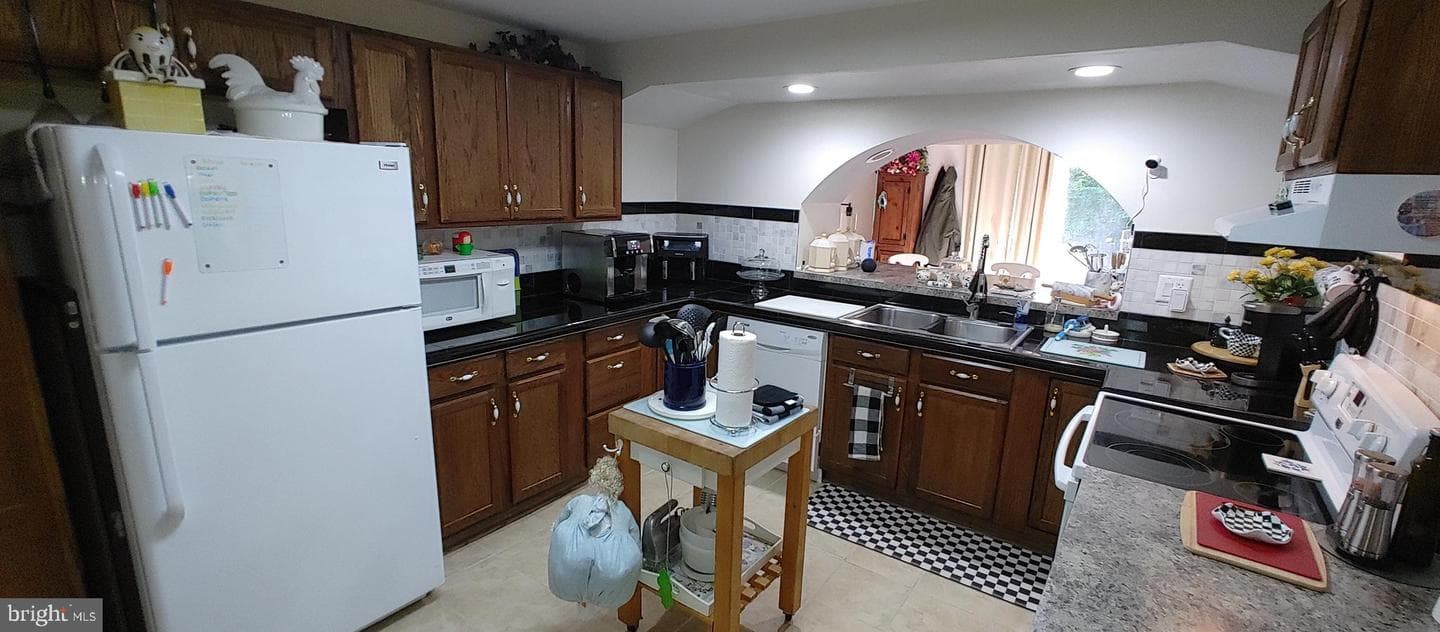 6655 Birchwood Place photo 60