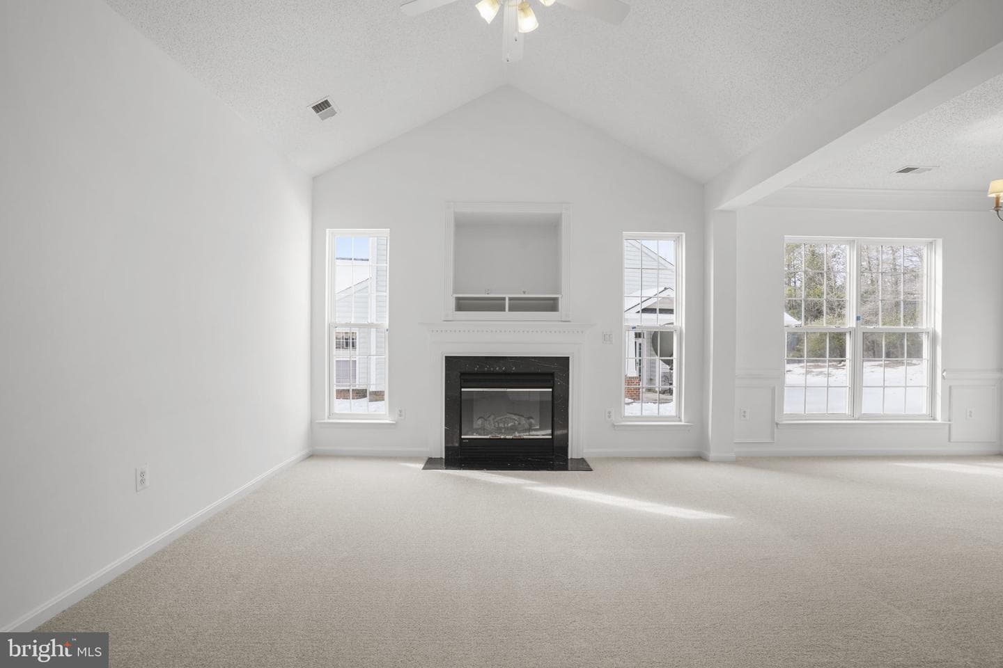 270 Williamsburg Circle photo 5